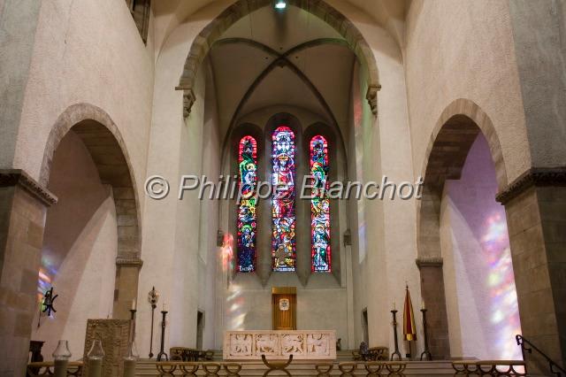 luxembourg 22.JPG - Intérieur de la Basilique romane d'EchternachPetite Suisse luxembourgeoiseGrand Duché de Luxembourg